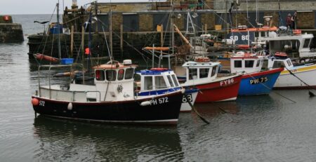 Đội tàu đánh cá của EU thua lỗ trong năm 2022