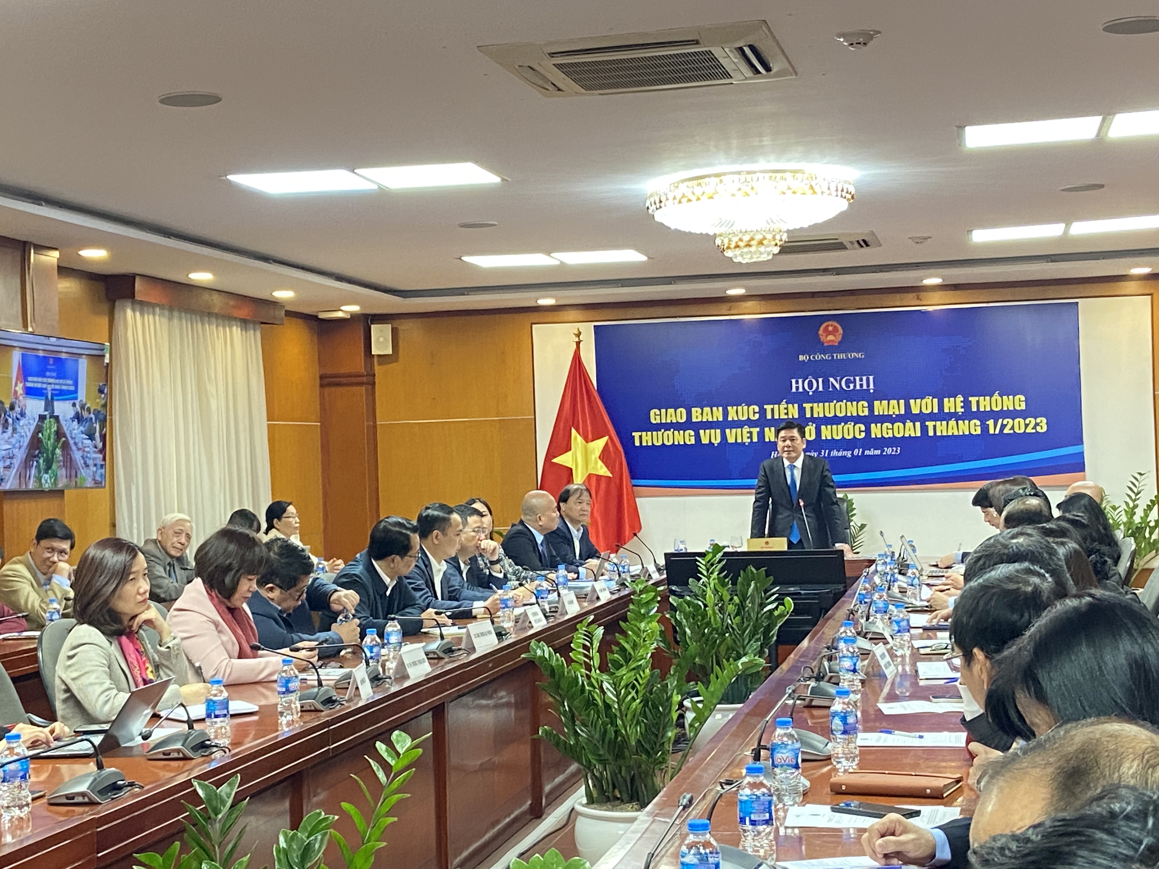 Bộ trưởng Nguyễn Hồng Diên chủ trì hội nghị.
