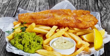 Lạm phát cao tiếp tục ảnh hưởng đến ngành fish & chip của Anh